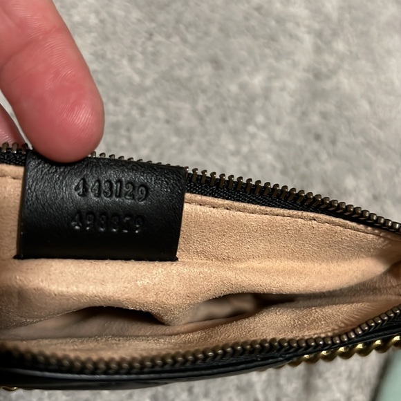 Gucci clutch used three times. Perfect condition - Picture 4 of 4